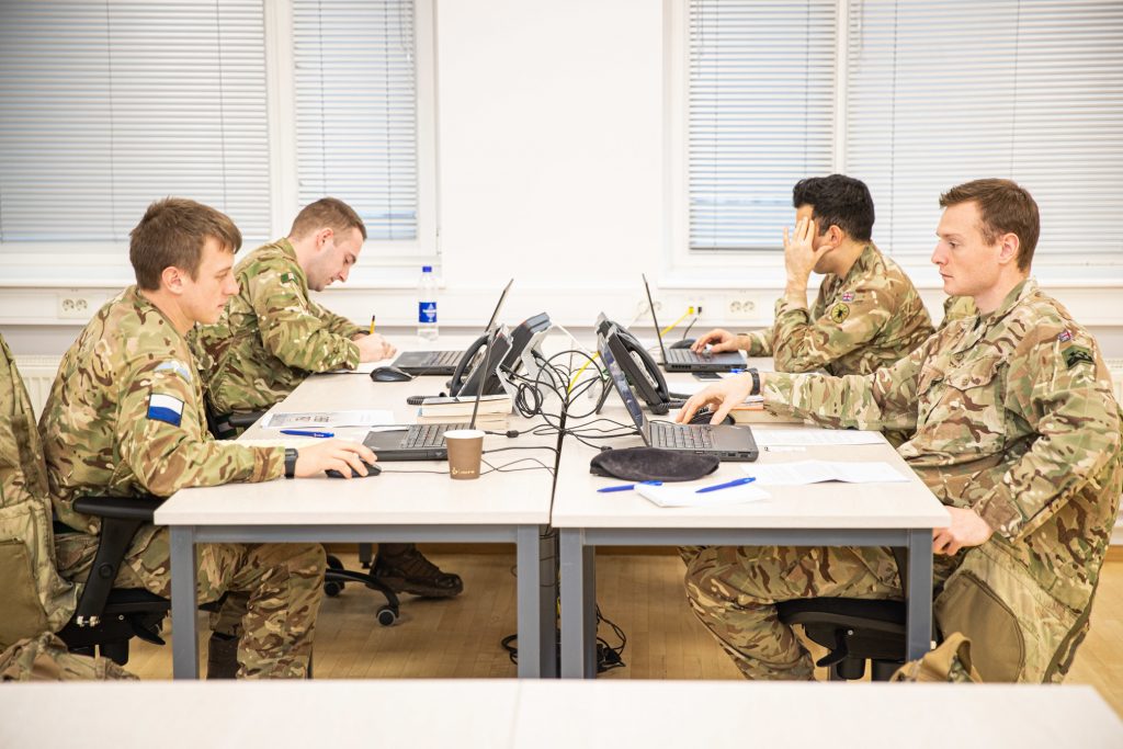 NATO lahingugrupi üksused harjutavad õppusel Cyber Fog küberohtudele reageerimist