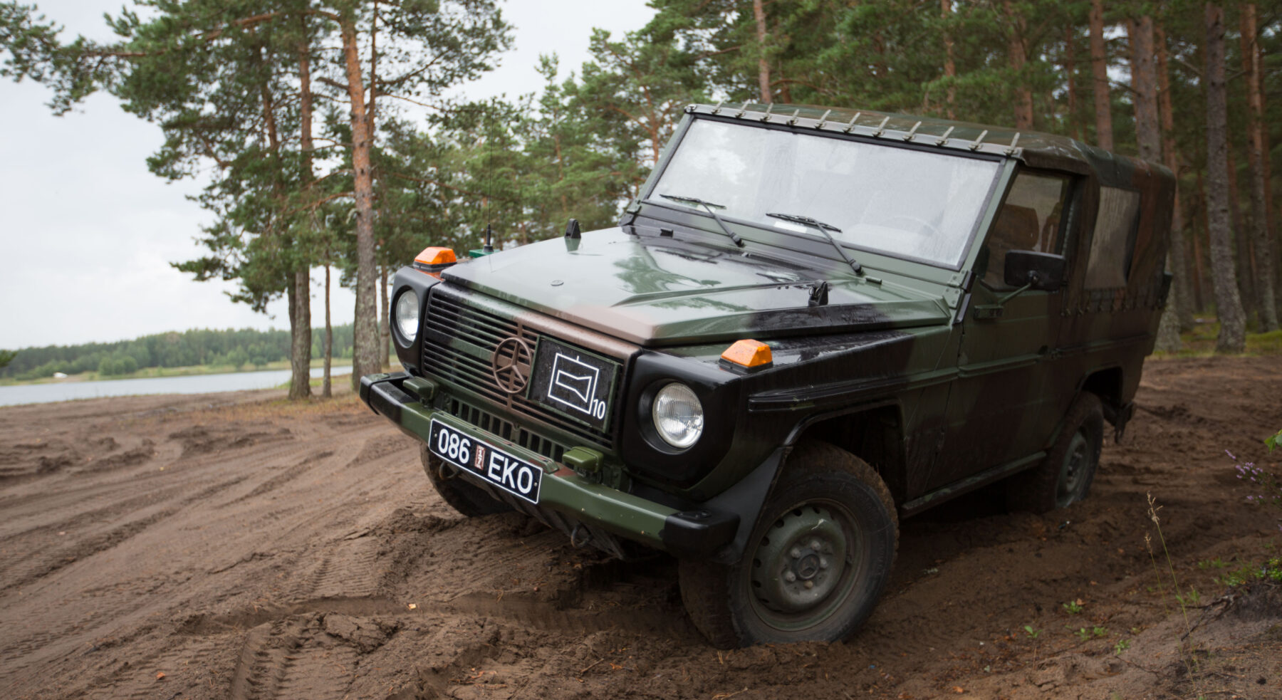 Maastur Mercedes-Benz 250 GD – Kaitsevägi